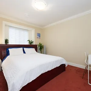 Cambie & 61st Ave Homestay , Vancouver Canada