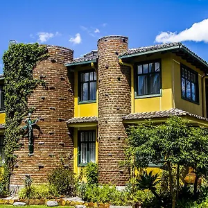 Saint Mary's , Tababela Ecuador